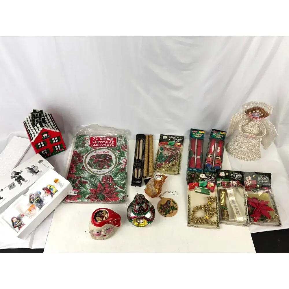 VTG Christmas Decoration Lot Bundle Tablecloth Ornaments Snap-Ons‎ Tie-Ons Decor